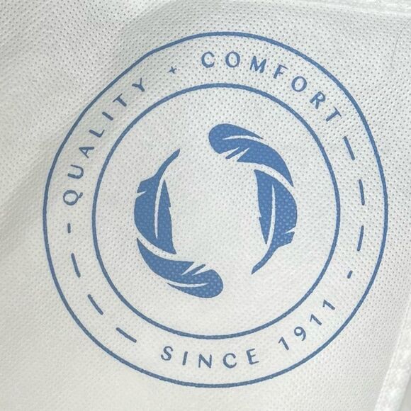 The Company Store Luxe Olympia Down Extra Warmth Comforter in White. Full Size. - Picture 11 of 15